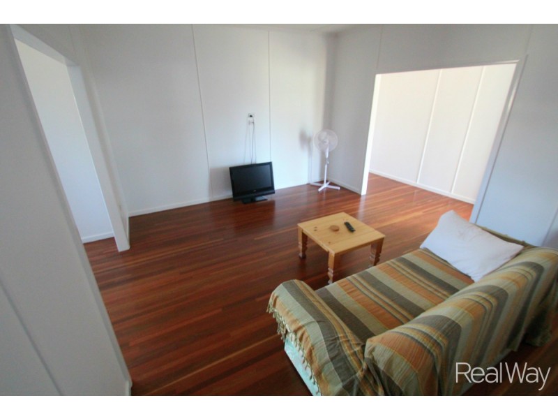 38 Bathurst Street, Elliott Heads QLD 4670