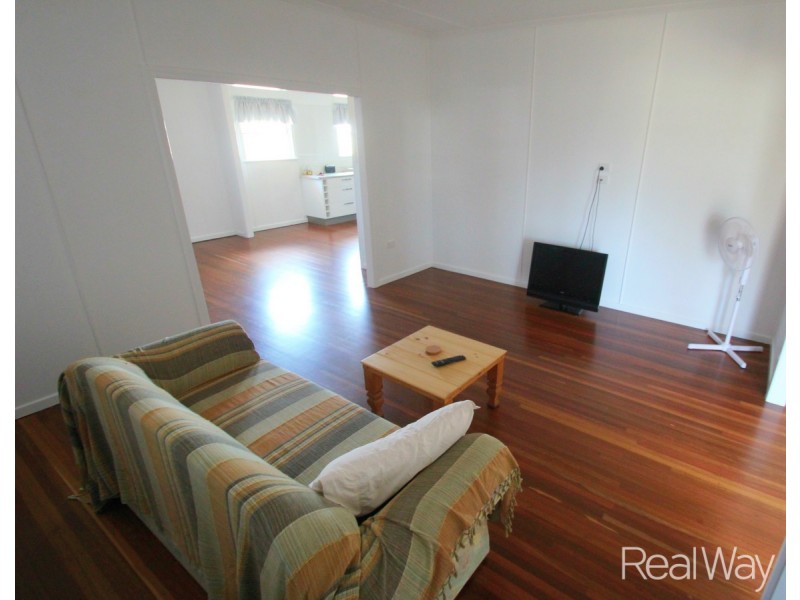 38 Bathurst Street, Elliott Heads QLD 4670