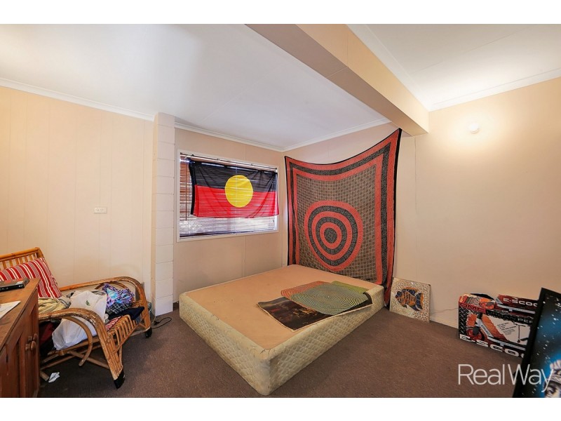 16 Palm Court, Moore Park Beach QLD 4670