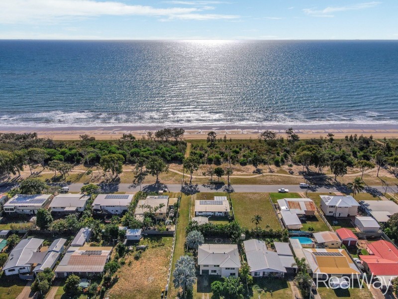 16 Palm Court, Moore Park Beach QLD 4670
