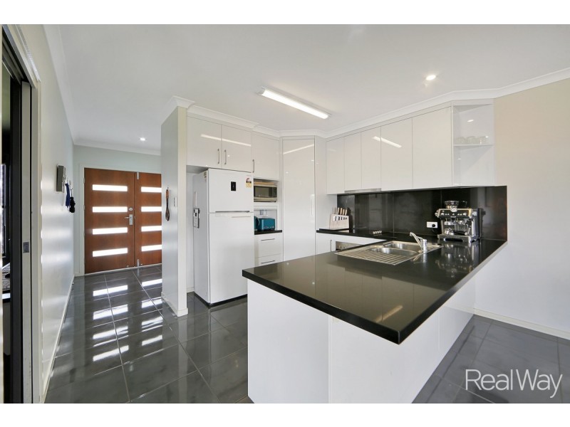 24 Poinciana Drive, Innes Park QLD 4670