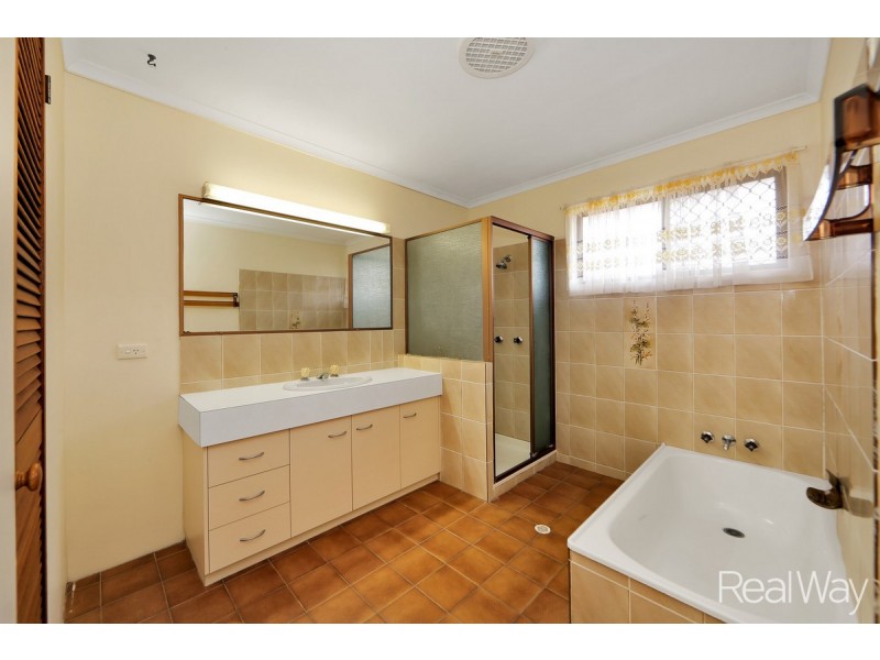 24 The Boulevarde, Avoca QLD 4670