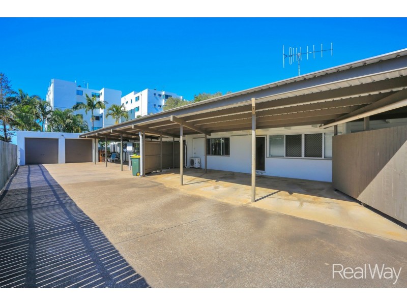 2/50 See Street, Bargara QLD 4670