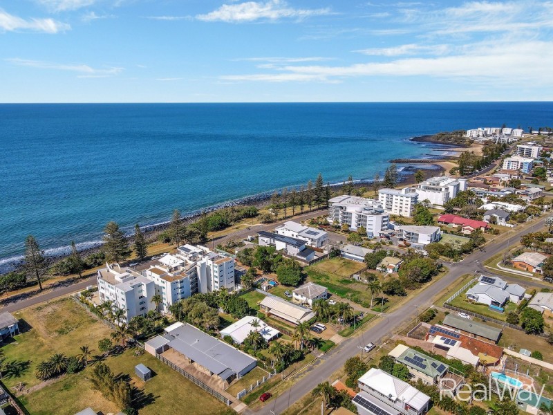 2/50 See Street, Bargara QLD 4670