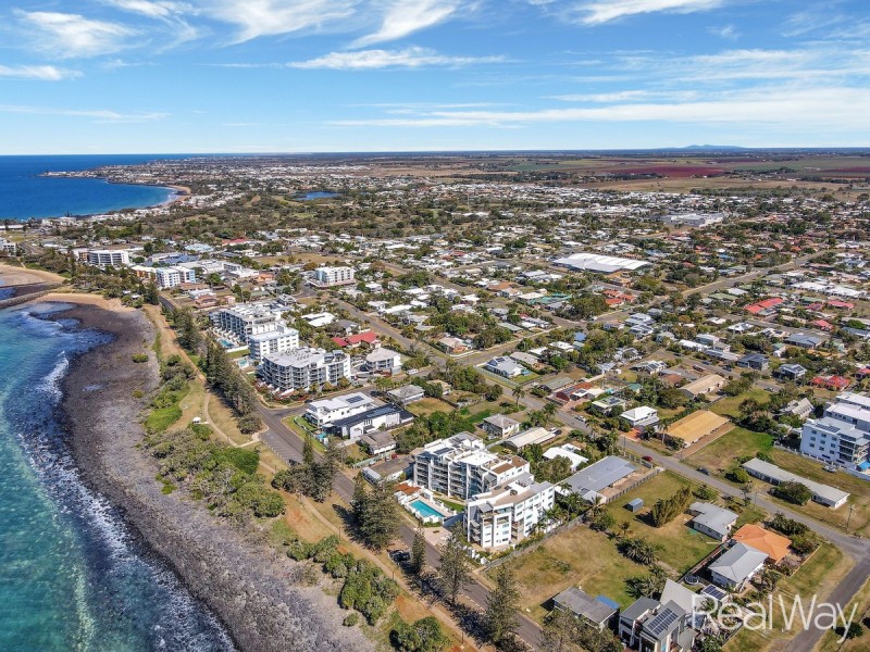 2/50 See Street, Bargara QLD 4670