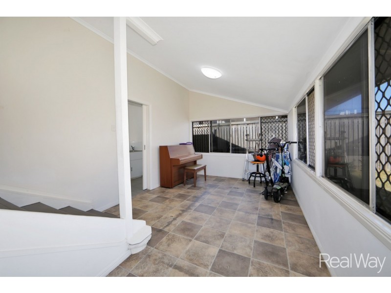 65 Pitt Street, Walkervale QLD 4670