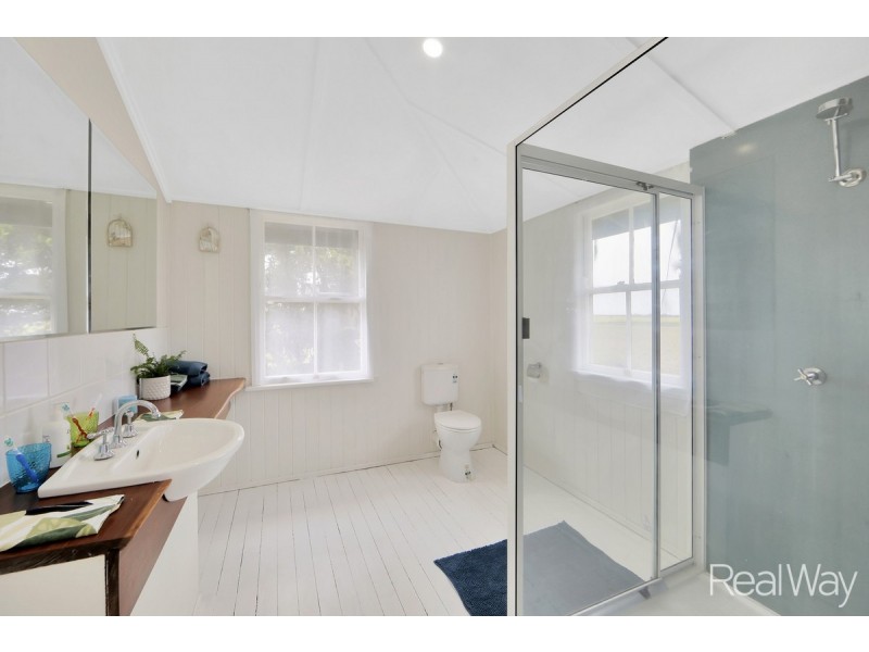 63 Potters Road, Qunaba QLD 4670