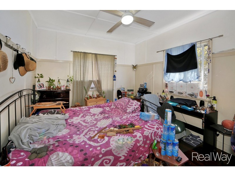 24 Sydney Street, Kepnock QLD 4670