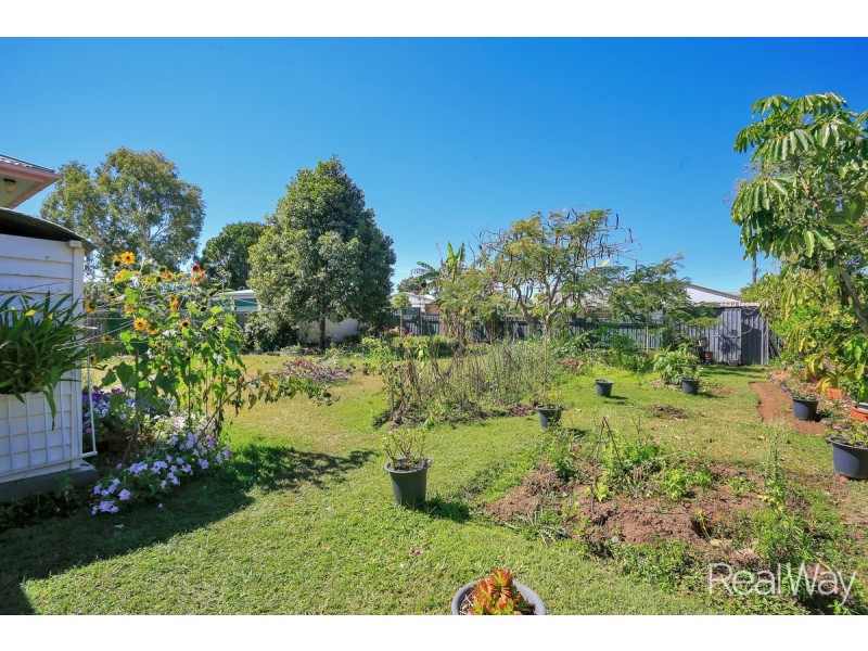 24 Sydney Street, Kepnock QLD 4670