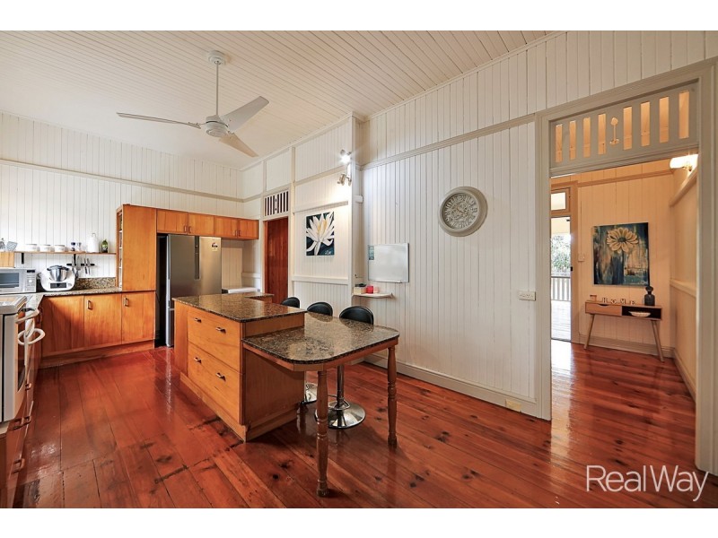 27 Tranquil Avenue, Branyan QLD 4670