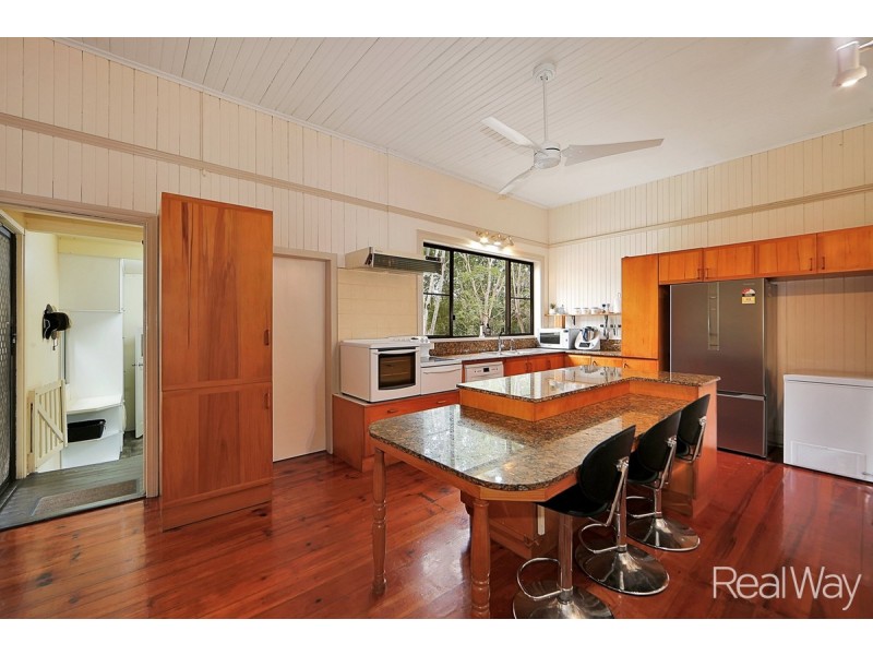 27 Tranquil Avenue, Branyan QLD 4670