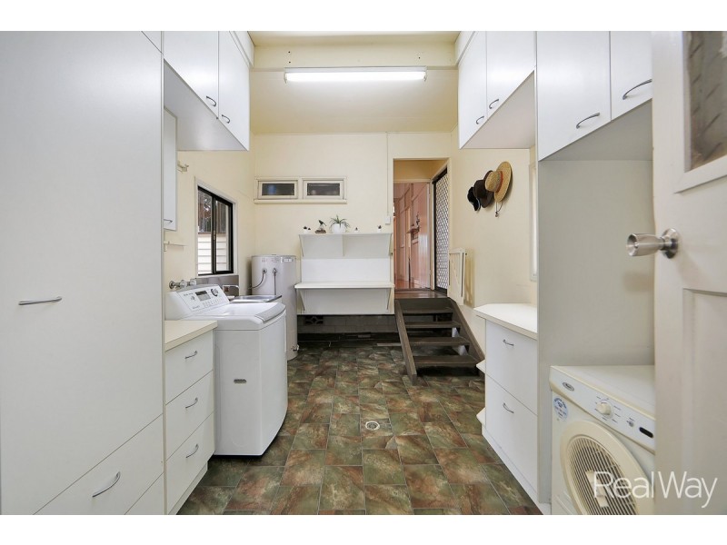 27 Tranquil Avenue, Branyan QLD 4670