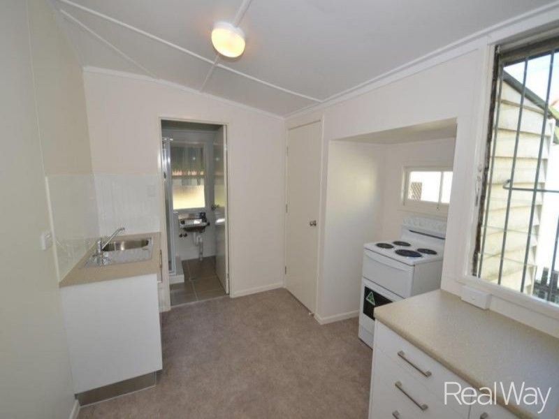 2/88 Targo Street, Bundaberg South QLD 4670