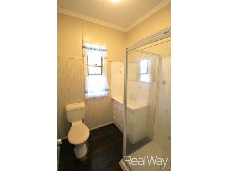 18 Robert Street, Bundaberg South QLD 4670