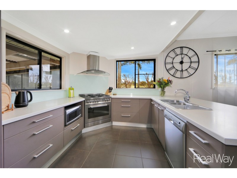 41 Windermere Road, Qunaba QLD 4670