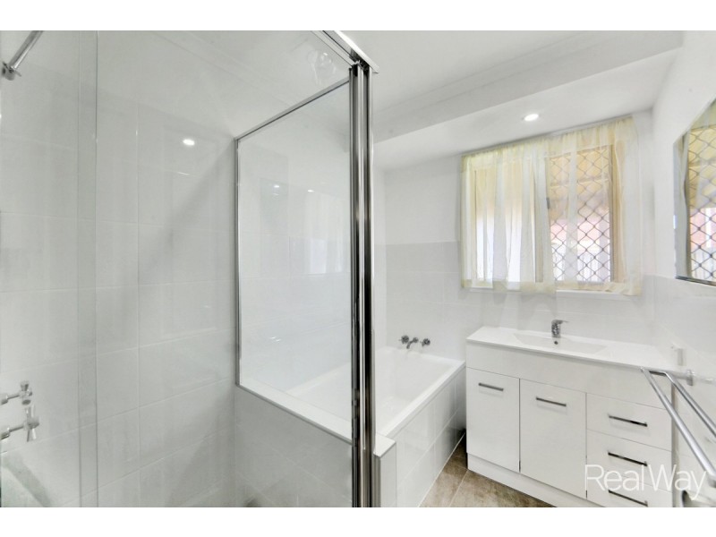 12 Hofer Court, Bundaberg East QLD 4670