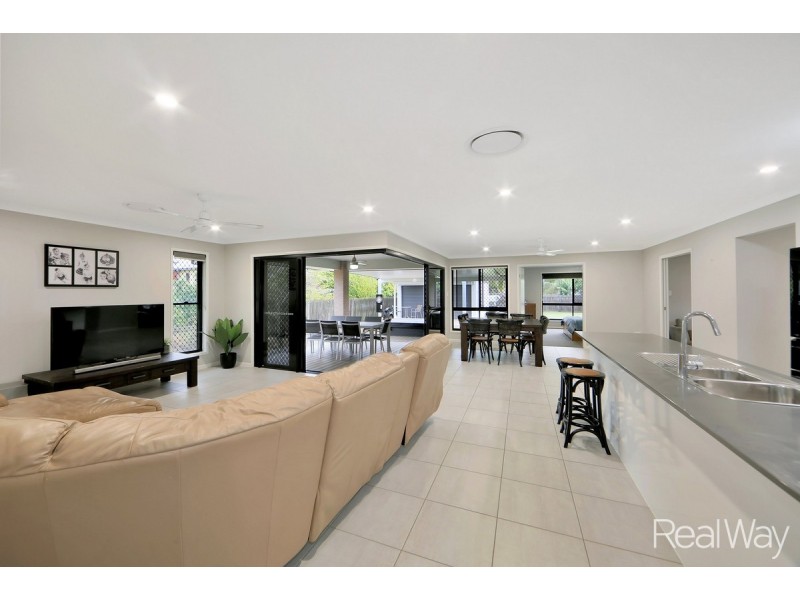 30 Doctor Street, Burnett Heads QLD 4670