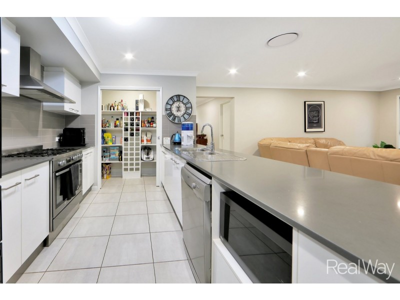 30 Doctor Street, Burnett Heads QLD 4670