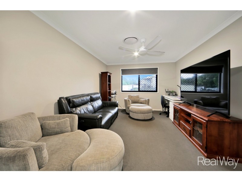 30 Doctor Street, Burnett Heads QLD 4670