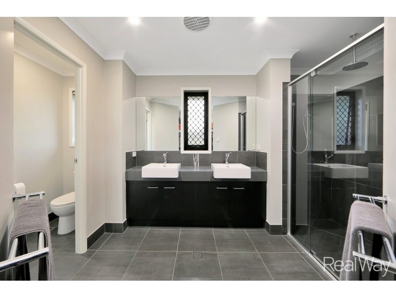 30 Doctor Street, Burnett Heads QLD 4670