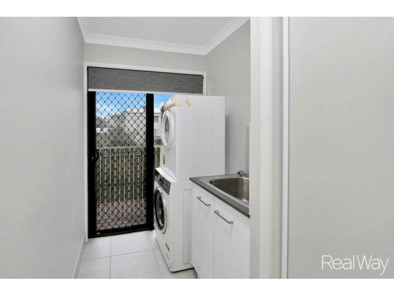 30 Doctor Street, Burnett Heads QLD 4670