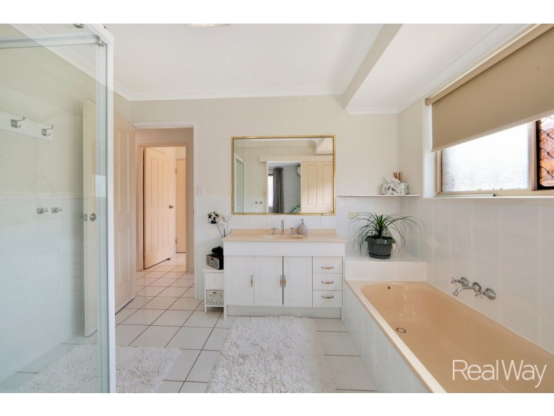 55 Shoreline Crescent, Bargara QLD 4670