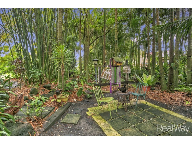5 Woods West Road, Alloway QLD 4670