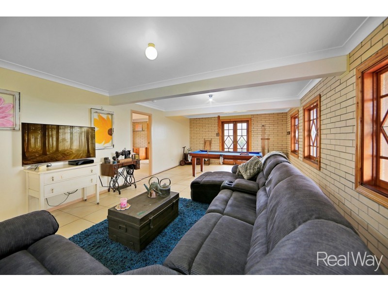 5 Woods West Road, Alloway QLD 4670