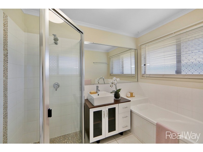 62 Maike Street, Kalkie QLD 4670