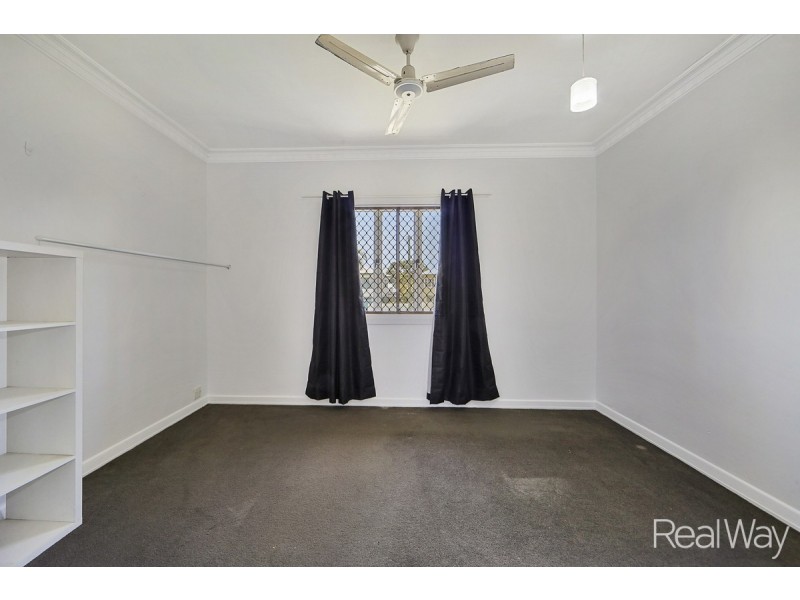 4 Wainwright Street, Svensson Heights QLD 4670