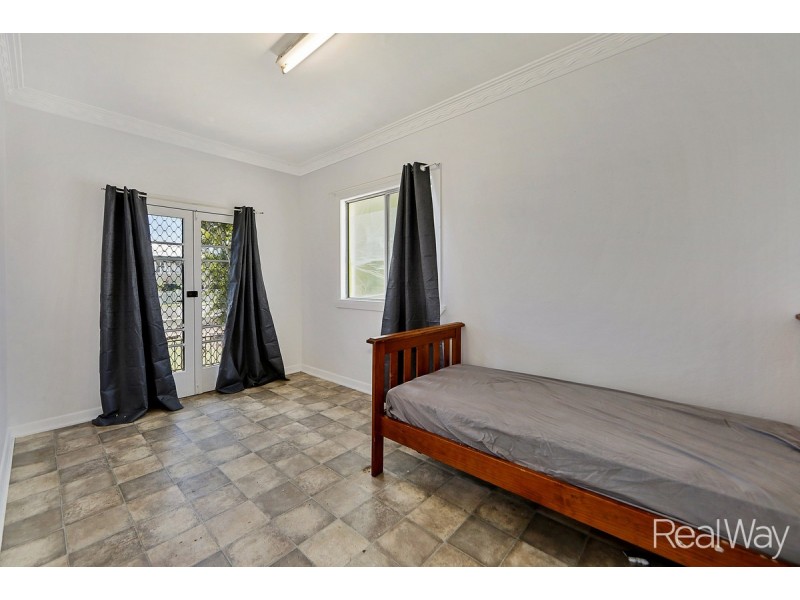 4 Wainwright Street, Svensson Heights QLD 4670