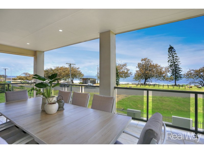 79 Sea Esplanade, Burnett Heads QLD 4670