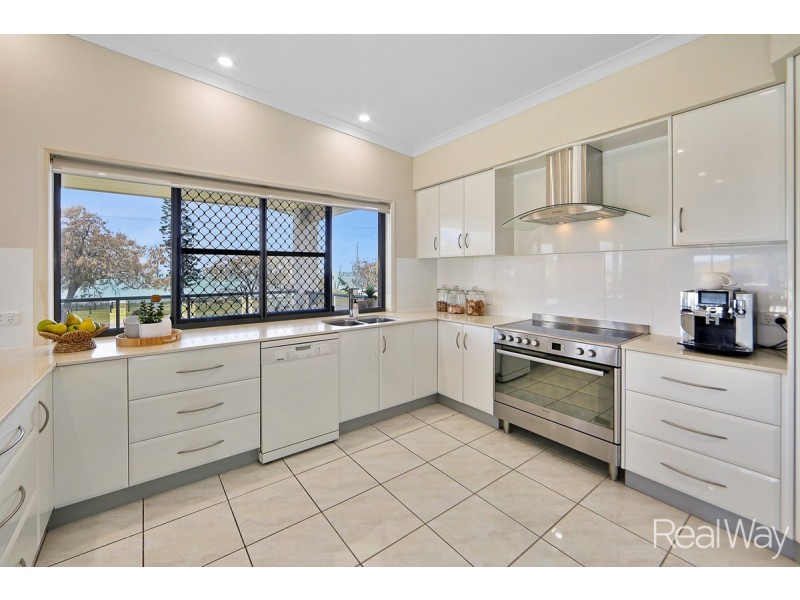 79 Sea Esplanade, Burnett Heads QLD 4670