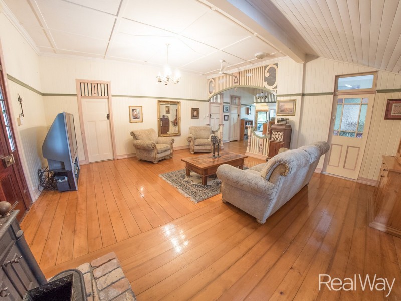 1 Douglas Road, Alloway QLD 4670