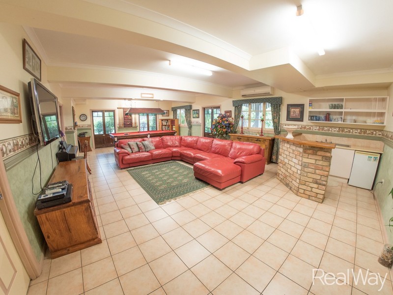 1 Douglas Road, Alloway QLD 4670