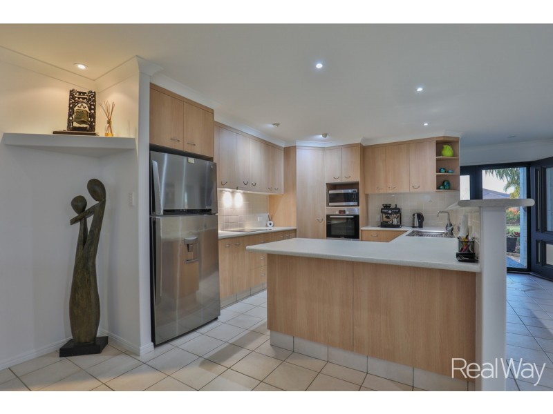 8 Luke Court, Bargara QLD 4670