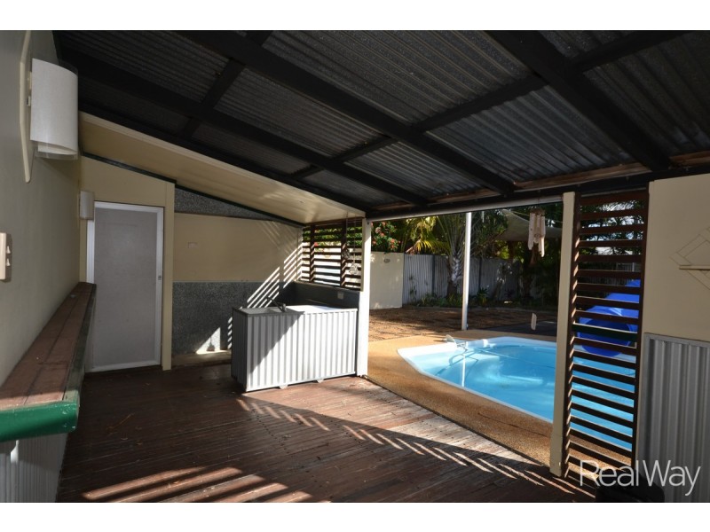 69 Water Street, Walkervale QLD 4670
