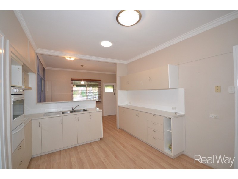 69 Water Street, Walkervale QLD 4670