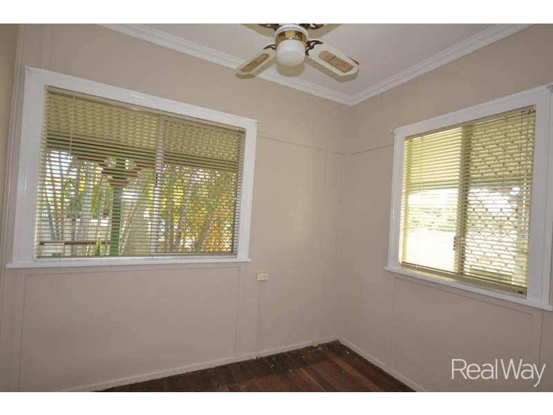 69 Water Street, Walkervale QLD 4670