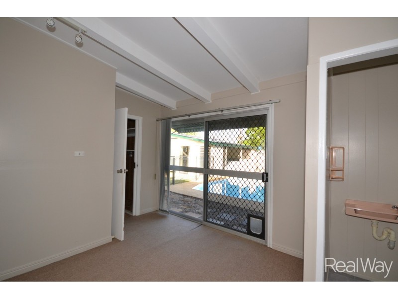 69 Water Street, Walkervale QLD 4670
