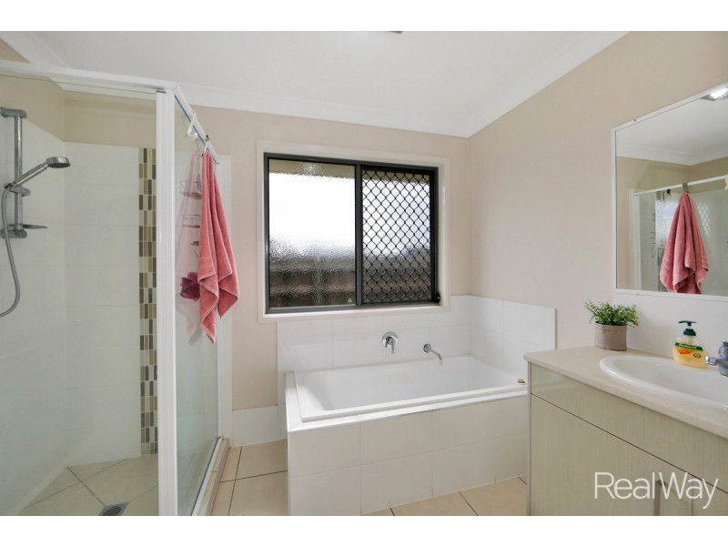 4 Zac Street, Kalkie QLD 4670