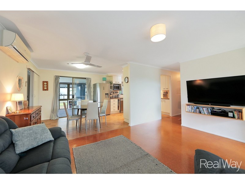 13 Shelley Street, Burnett Heads QLD 4670