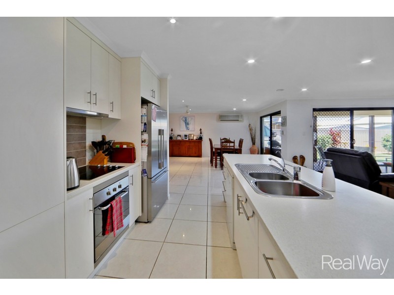 13 Wearing Road, Bargara QLD 4670