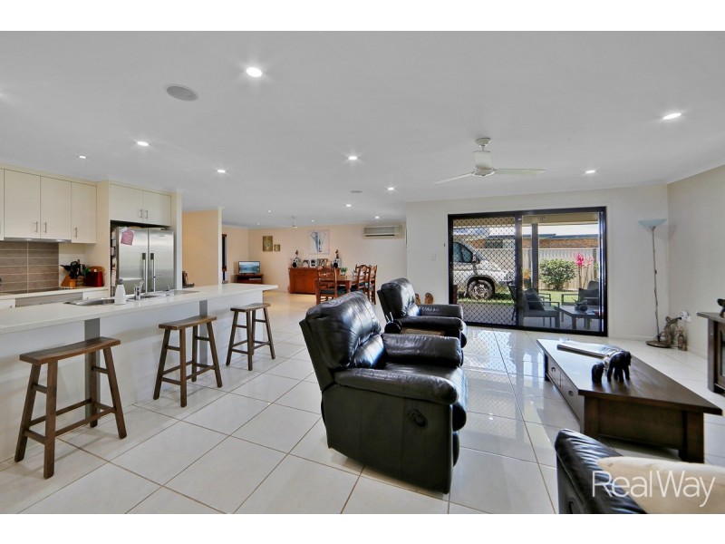 13 Wearing Road, Bargara QLD 4670