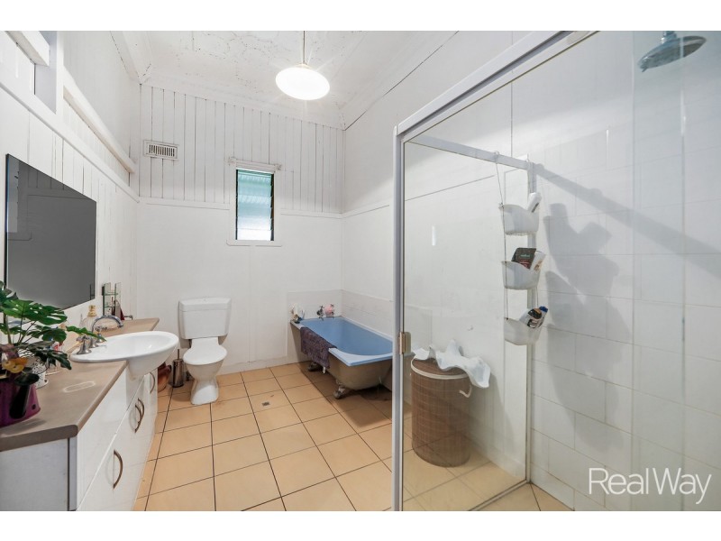 4 Arthur Street, Bundaberg South QLD 4670