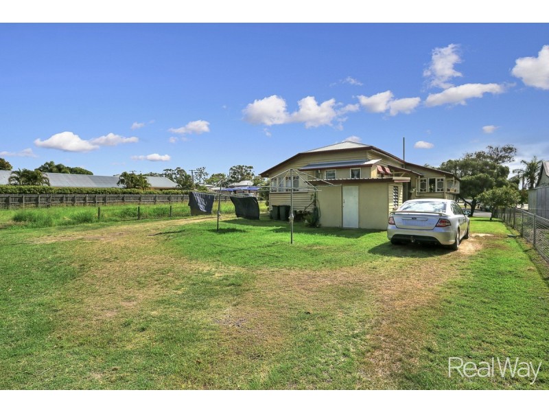 4 Arthur Street, Bundaberg South QLD 4670