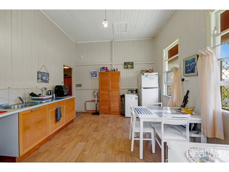 4 Arthur Street, Bundaberg South QLD 4670