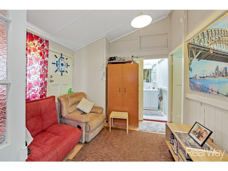 4 Arthur Street, Bundaberg South QLD 4670