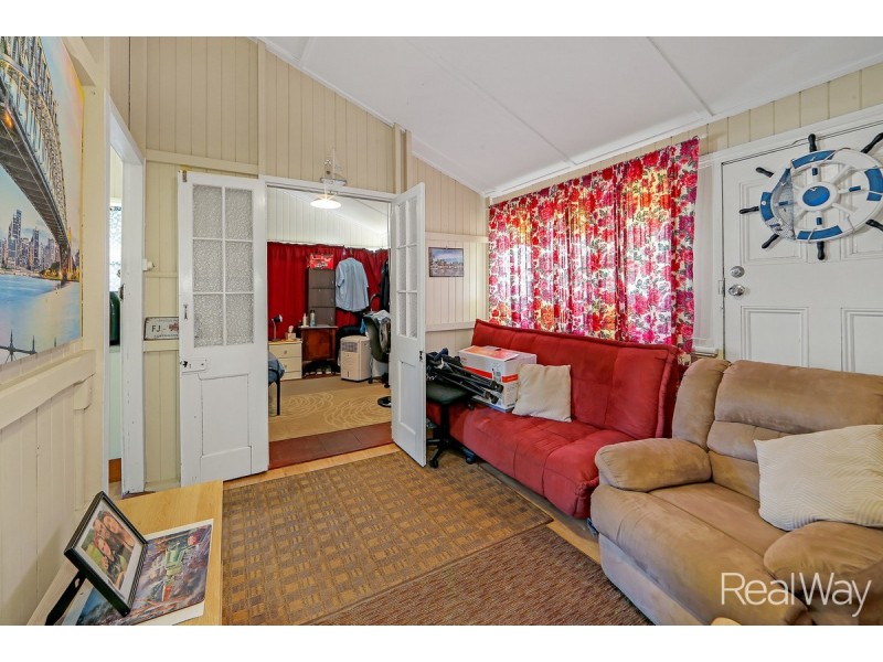 4 Arthur Street, Bundaberg South QLD 4670