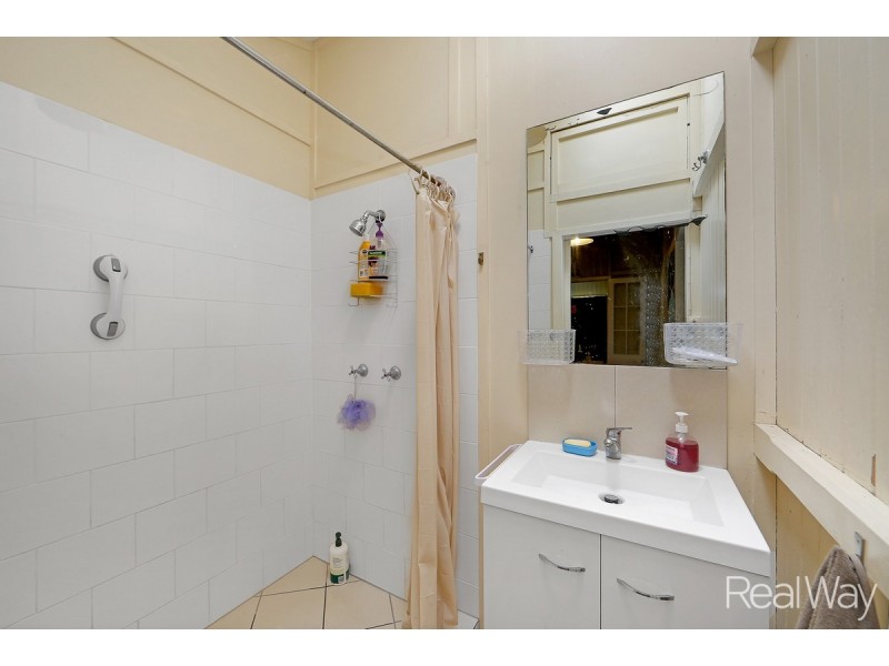 4 Arthur Street, Bundaberg South QLD 4670